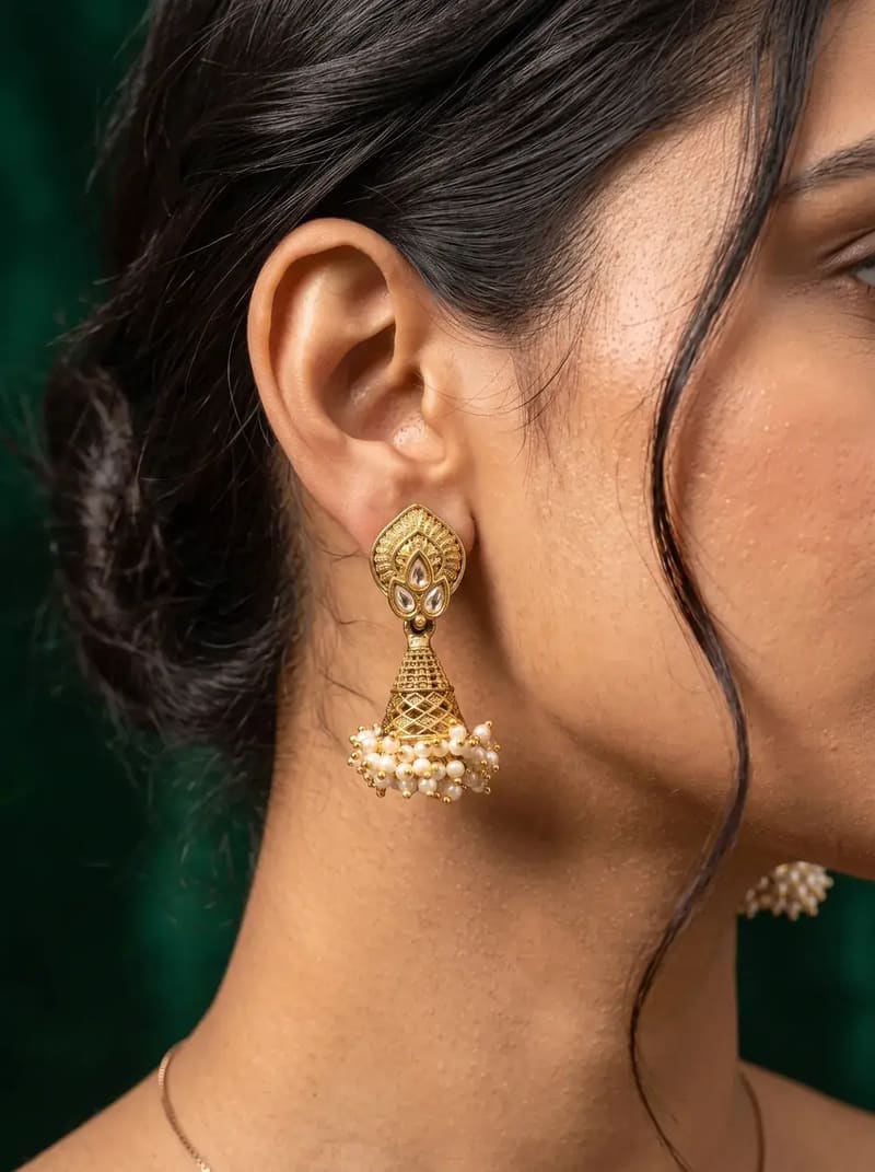 Daily wear studs and pendants for office
