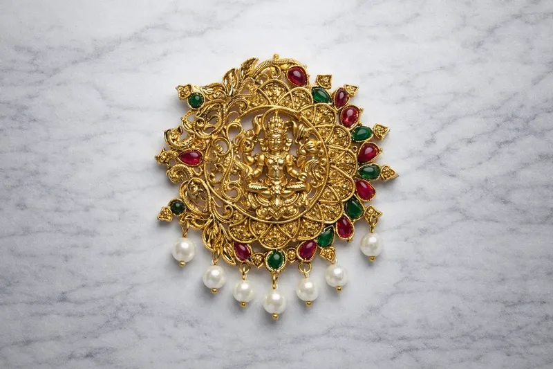 Heritage Pendant Set